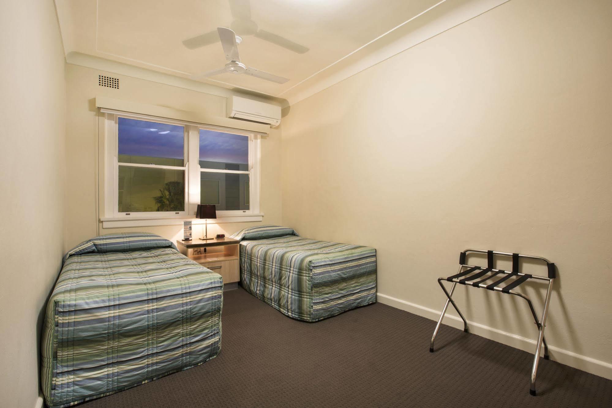 Nightcap At Ocean Beach Hotel Umina Beach Exterior photo