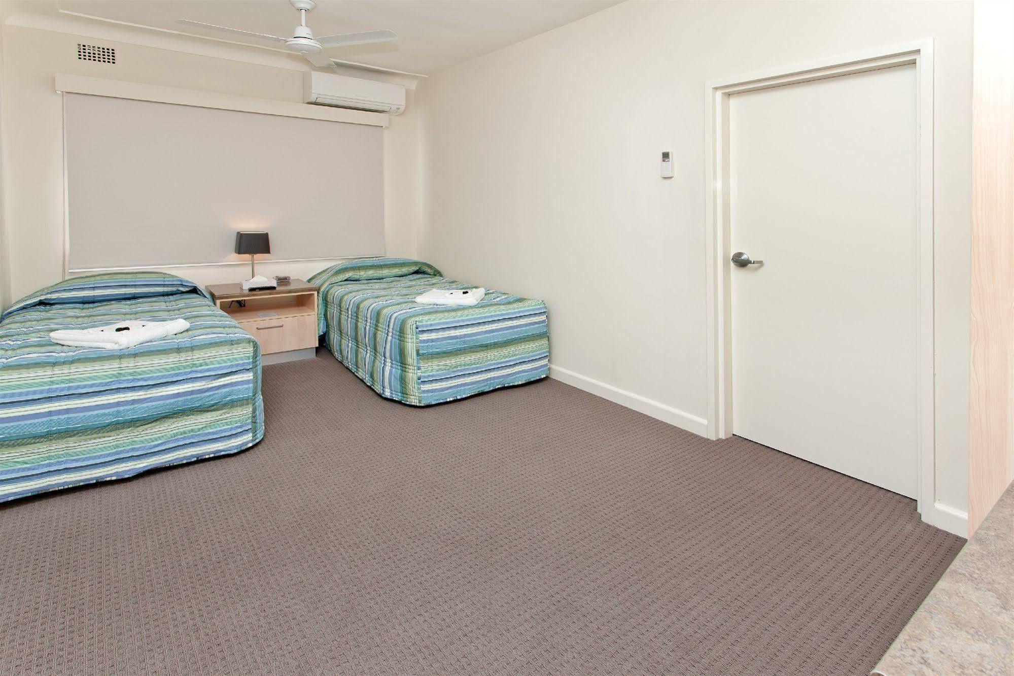 Nightcap At Ocean Beach Hotel Umina Beach Exterior photo