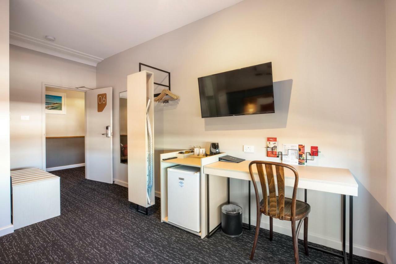 Nightcap At Ocean Beach Hotel Umina Beach Exterior photo